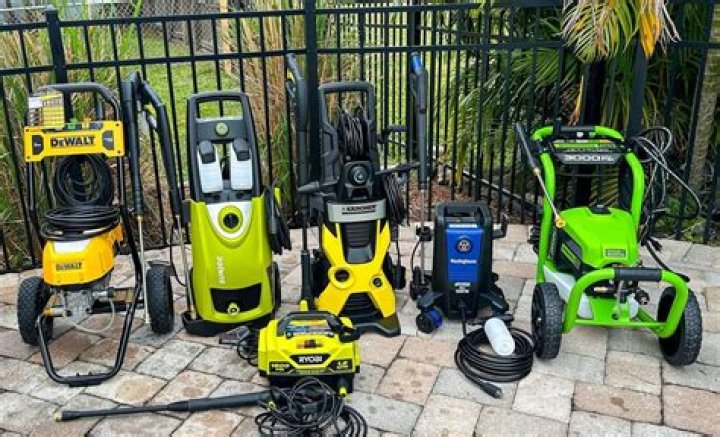 Can a pressure washer damage skin