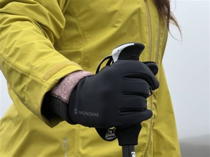 Can you get waterproof gloves