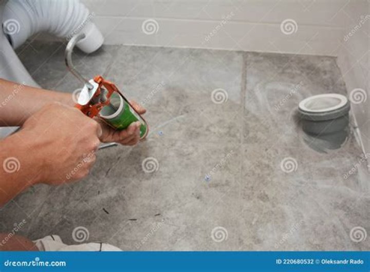 Can you glue porcelain toilet lid