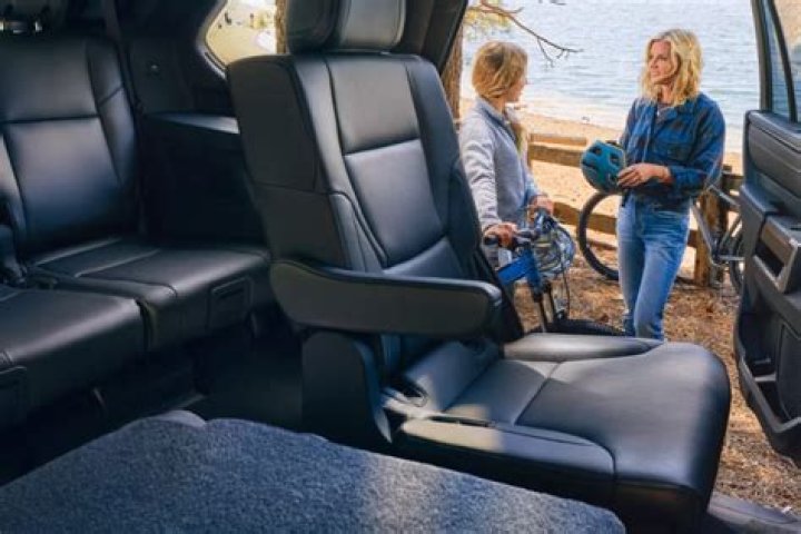 Do any new cars have a bench seat