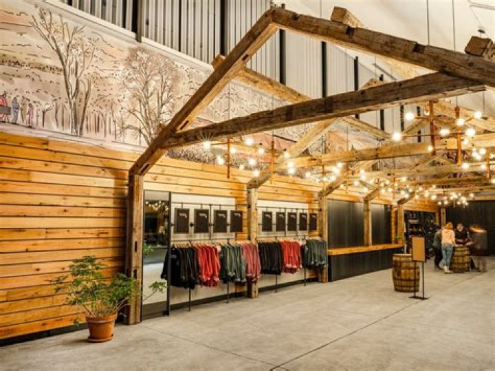 Does Treehouse brewing distribute
