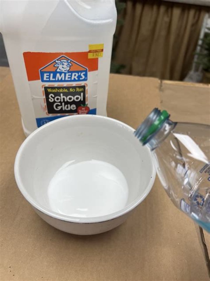 How do you thin down Elmers Glue