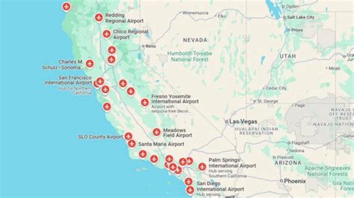 How many airports are near LA