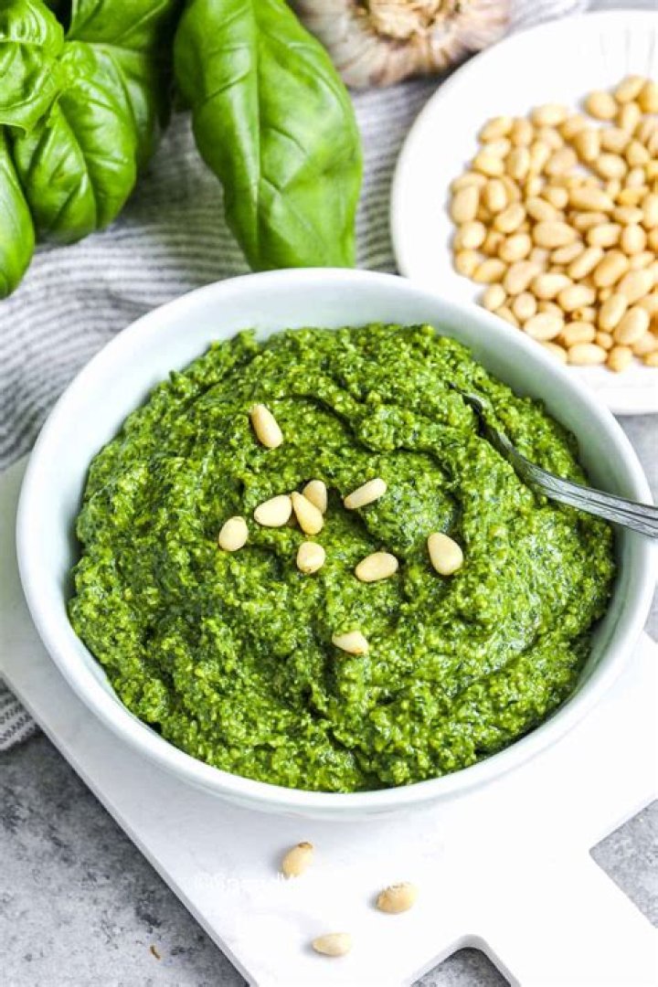 Is pesto sauce high in sodium